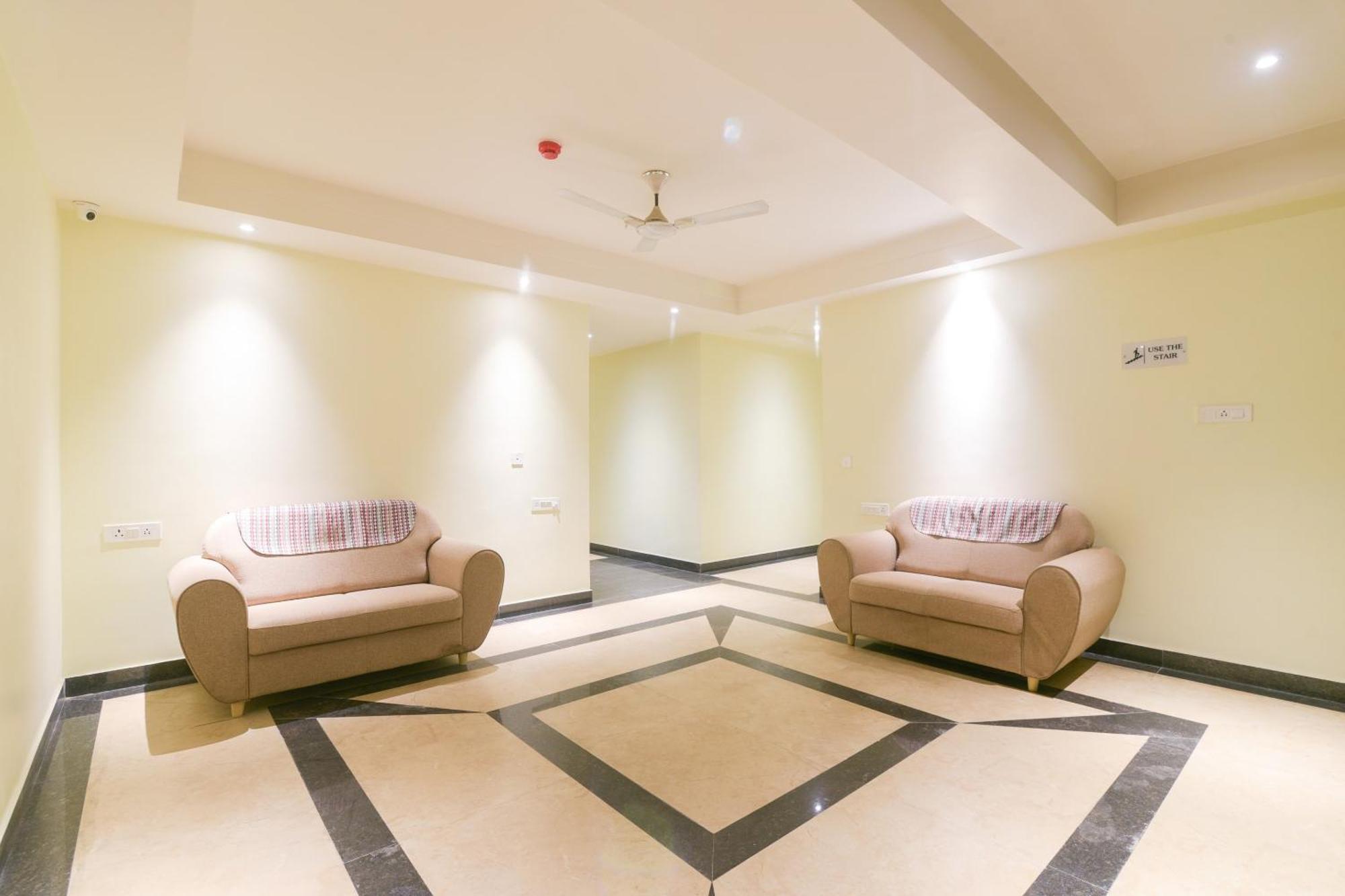Collection O Starlight Hotel Kanpur Exterior photo